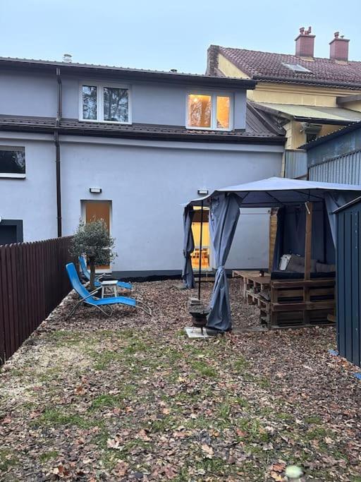 Apartment Nowoczesny Z Ogrodem *