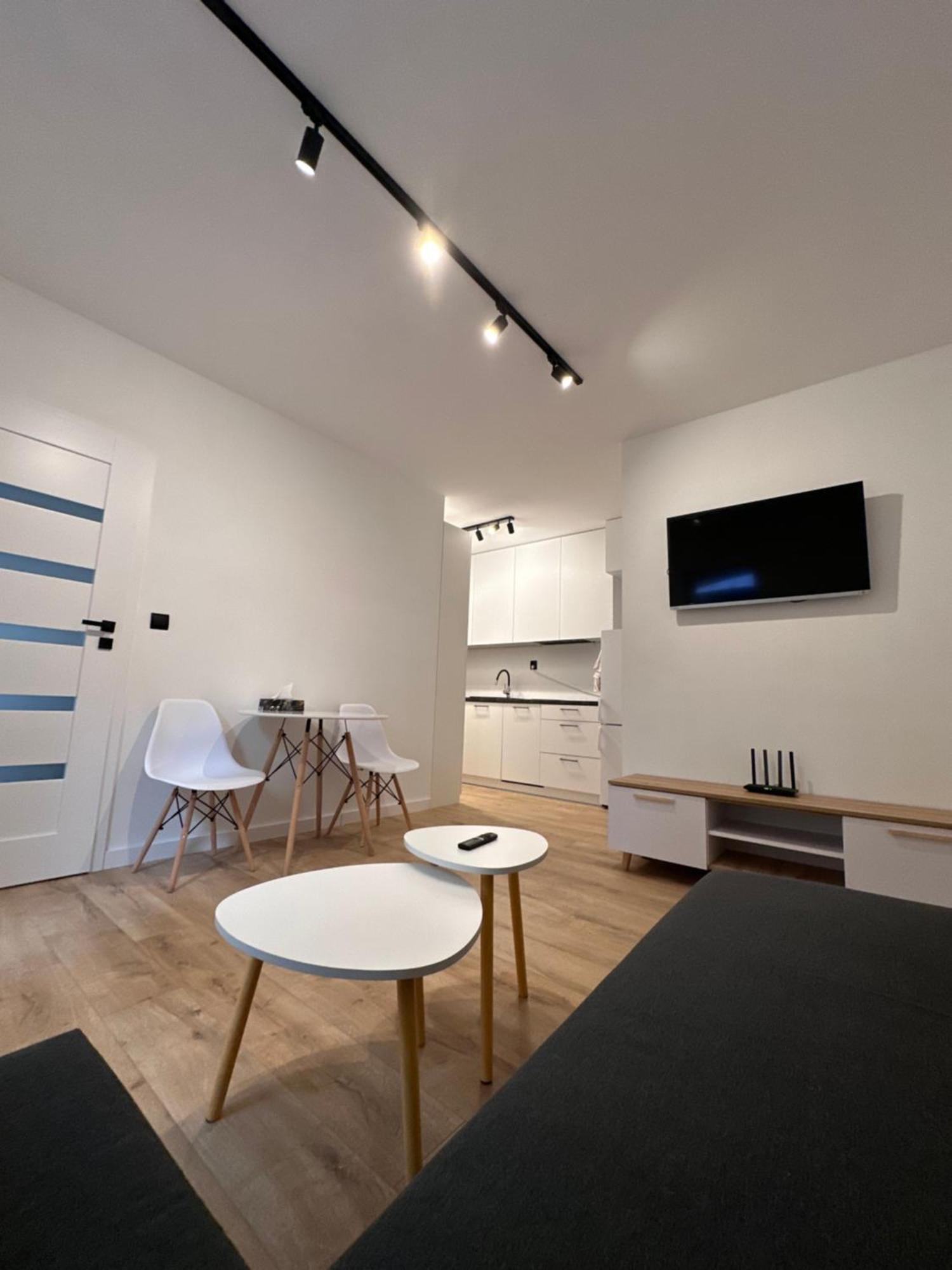 Nowoczesny Z Ogrodem Apartament
